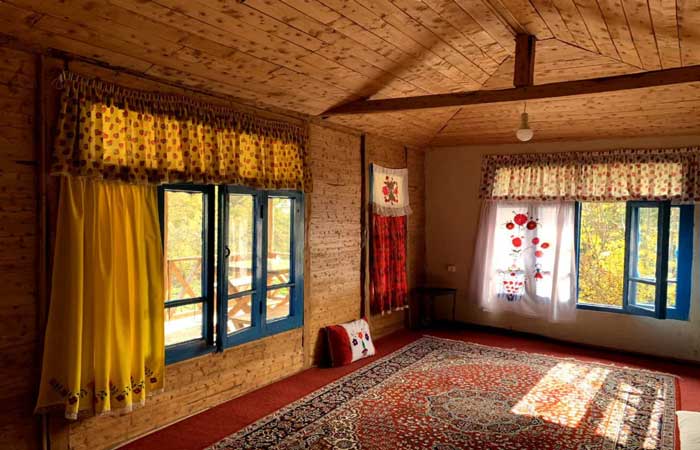 بومگردی آوش. اتاق هور - اتاق